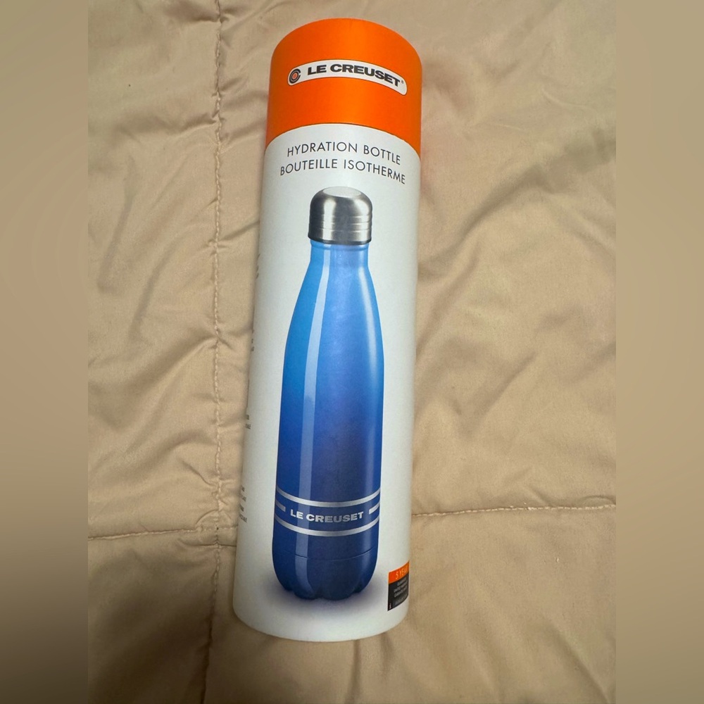 Le Creuset HYDRATION BOTTLE BNWT 😍🥰 GIFT LUXURY OR use for yourself 🥰🤭🫶🏾😍